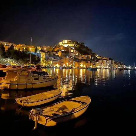 Apartman Maritim With Bicycle Garage Sibenik