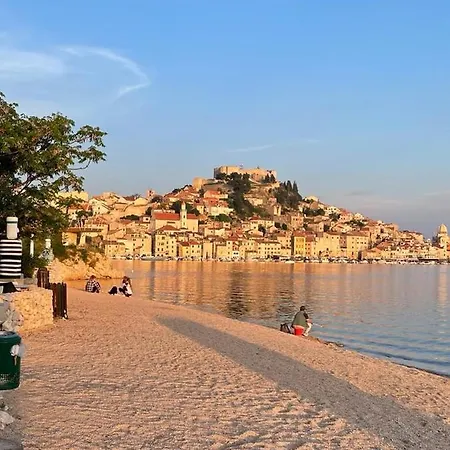Apartment Maritim With Bicycle Garage Sibenik