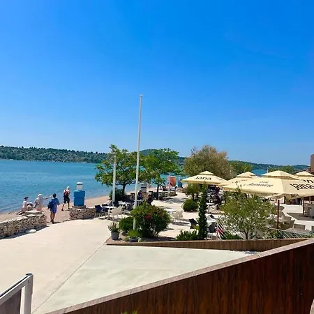 Maritim With Bicycle Garage Apartament Szybenik