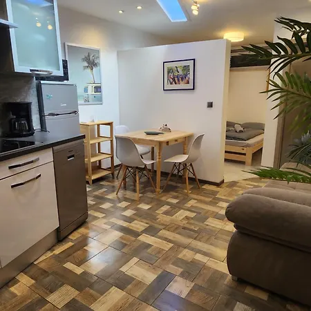 Maritim With Bicycle Garage Apartament *