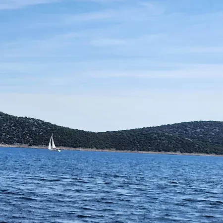 Maritim With Bicycle Garage * Szybenik