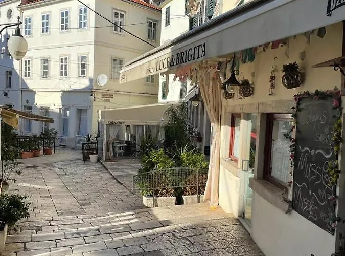 Maritim With Bicycle Garage * Sibenik