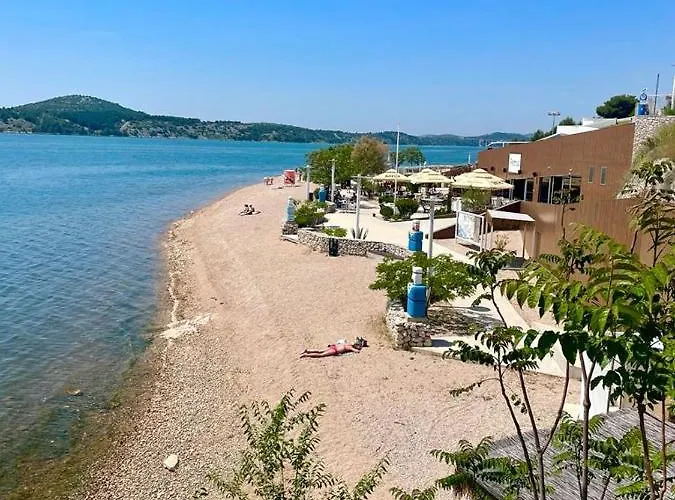 Maritim With Bicycle Garage