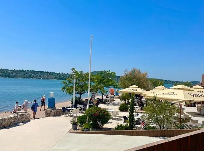 Maritim With Bicycle Garage Apartment Sibenik