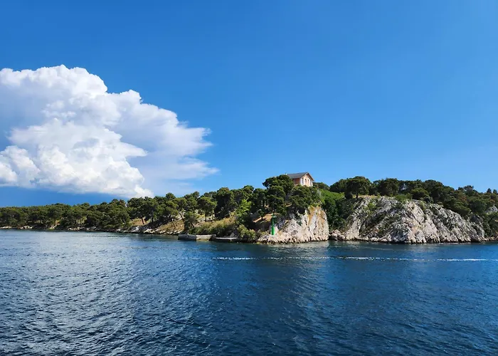 Maritim With Bicycle Garage